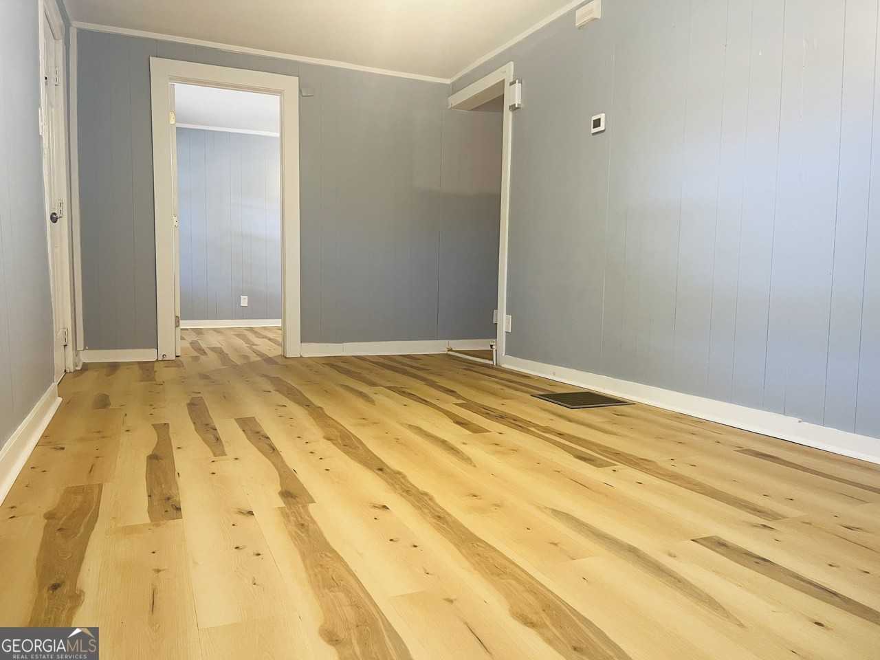 103 Addie St - Photo 3 of 21