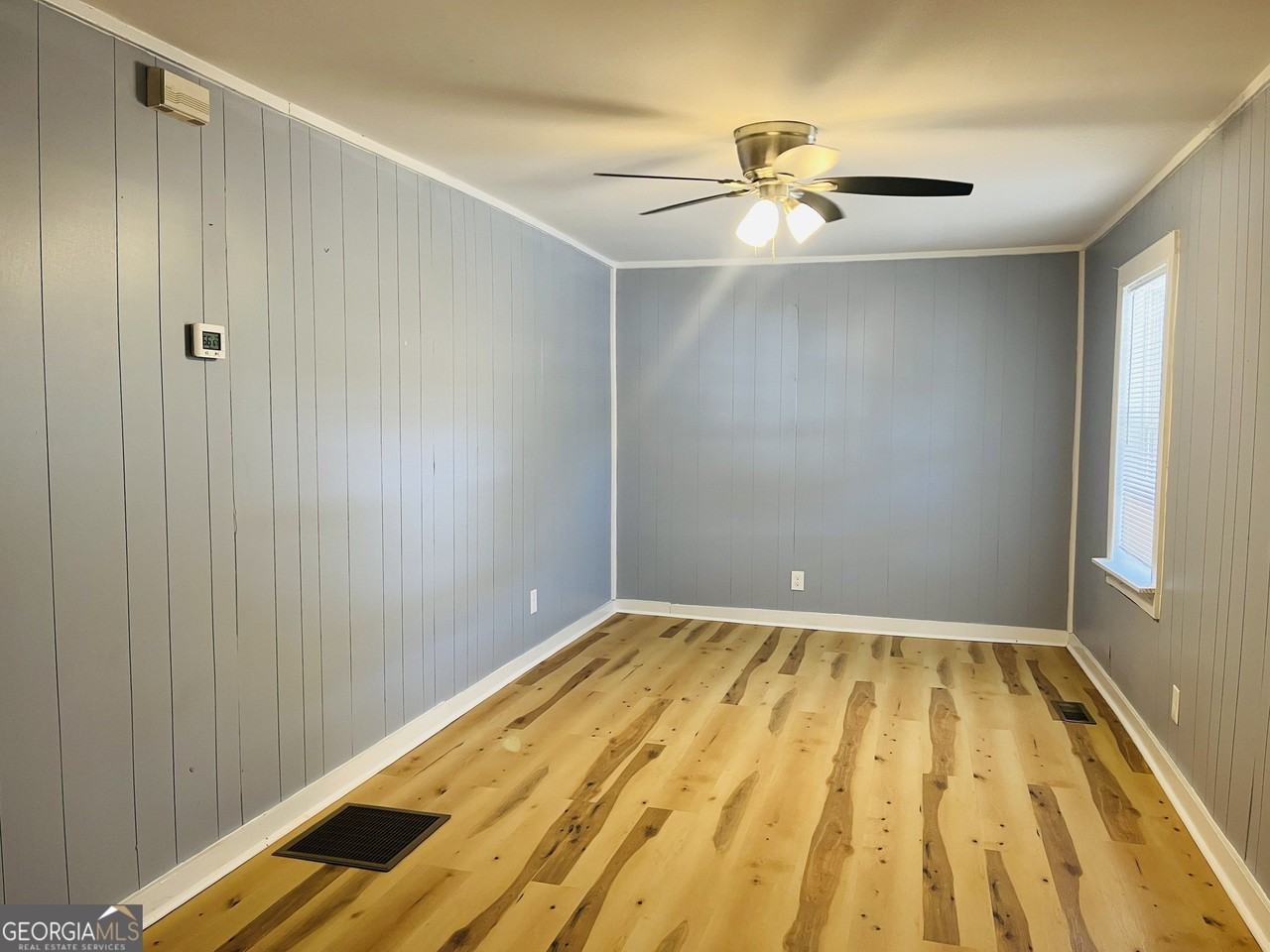 103 Addie St - Photo 5 of 21