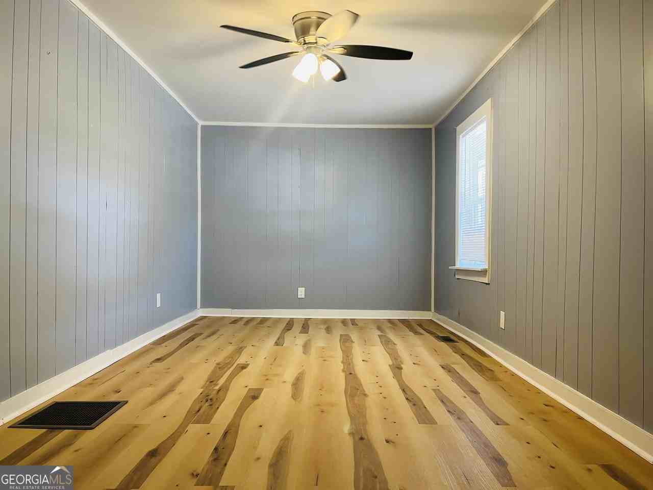 103 Addie St - Photo 6 of 21