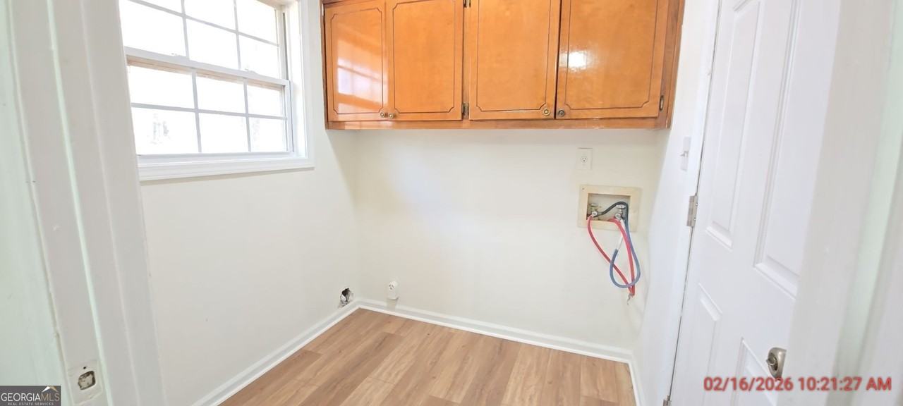 65 Harris St - Photo 7 of 14