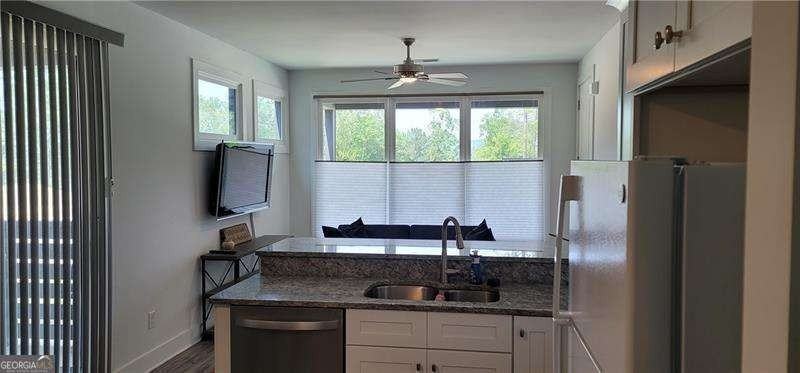 109 Marina Parc Dr - Photo 6 of 30