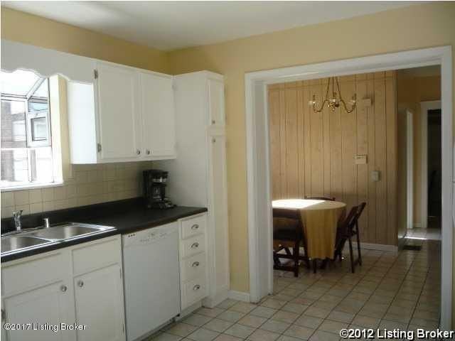 551 Eastern Pkwy - Photo 2 of 16