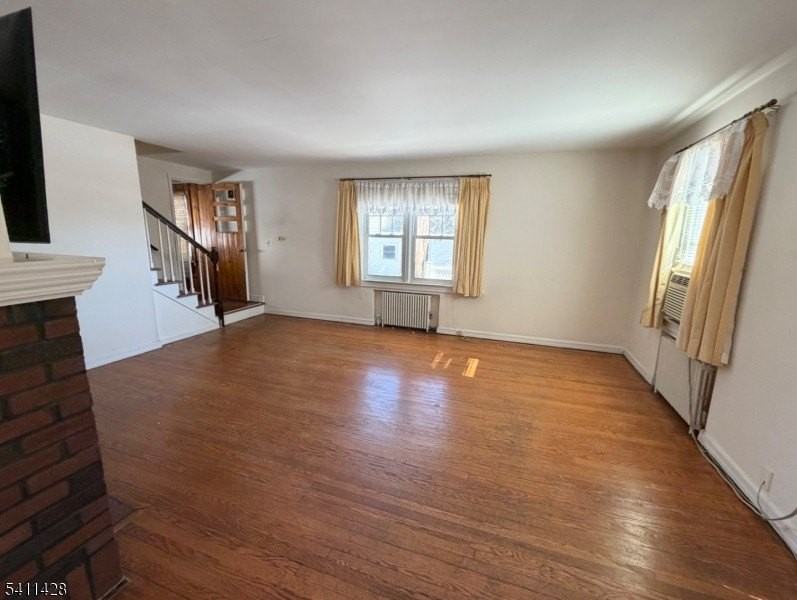 136 Roosevelt Ave - Photo 2 of 10