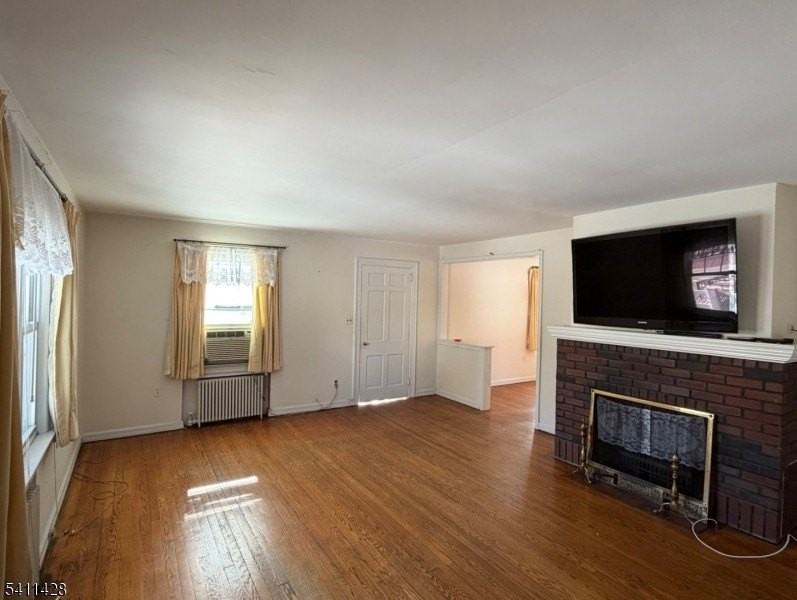 136 Roosevelt Ave - Photo 3 of 10