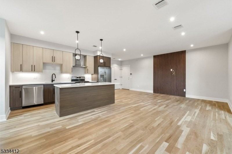 178 Newark Pompton Tpke #302 - Photo 2 of 21