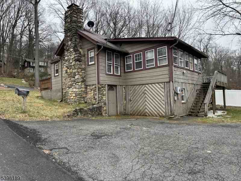 13 Log Cabin Ter - Photo 4 of 13