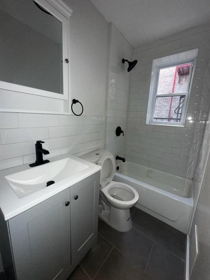 5608 Hudson Ave #13 - Photo 2 of 5
