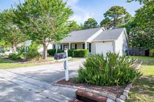 907 Brewster Ln - Photo 1 of 1