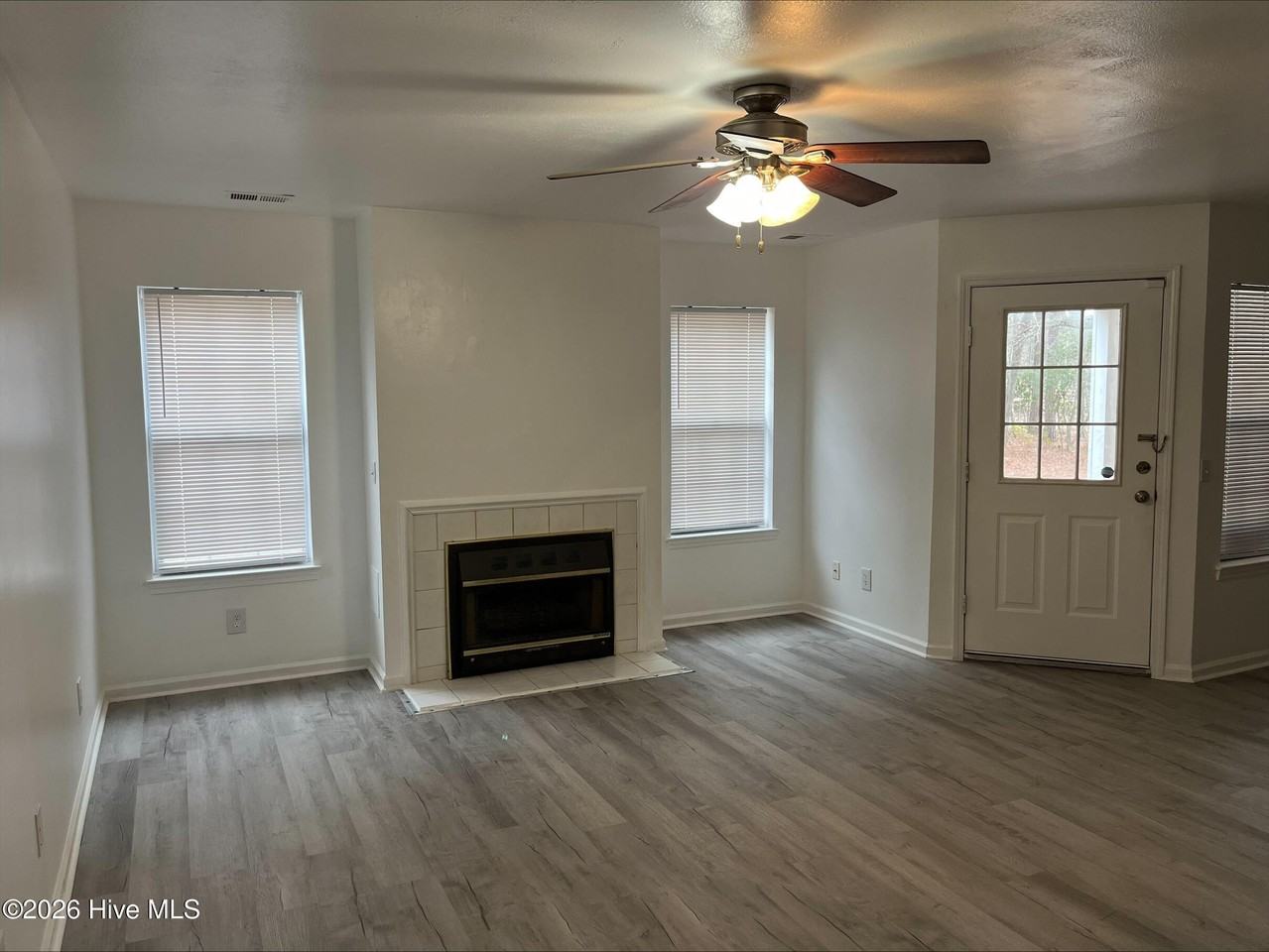 2810 Mulberry Ln Apt A #A - Photo 2 of 8