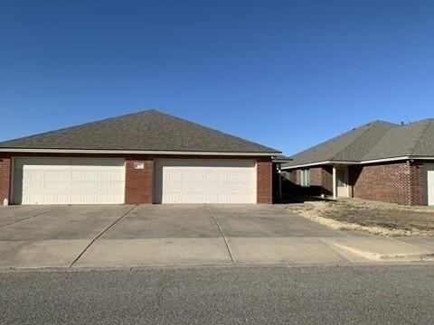 305 N Chicago Ave Apt B #B - Photo 2 of 17