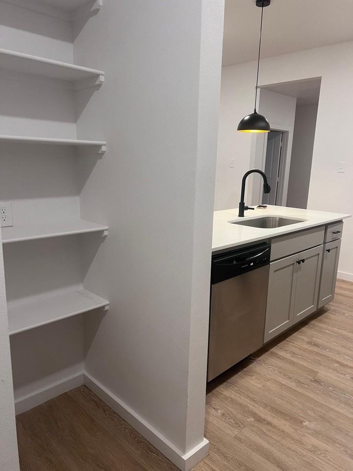 5805 Virginia Ave - Photo 6 of 12