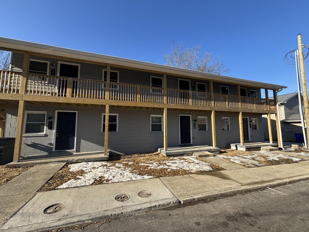 402 Gunn St Apt 102 #102