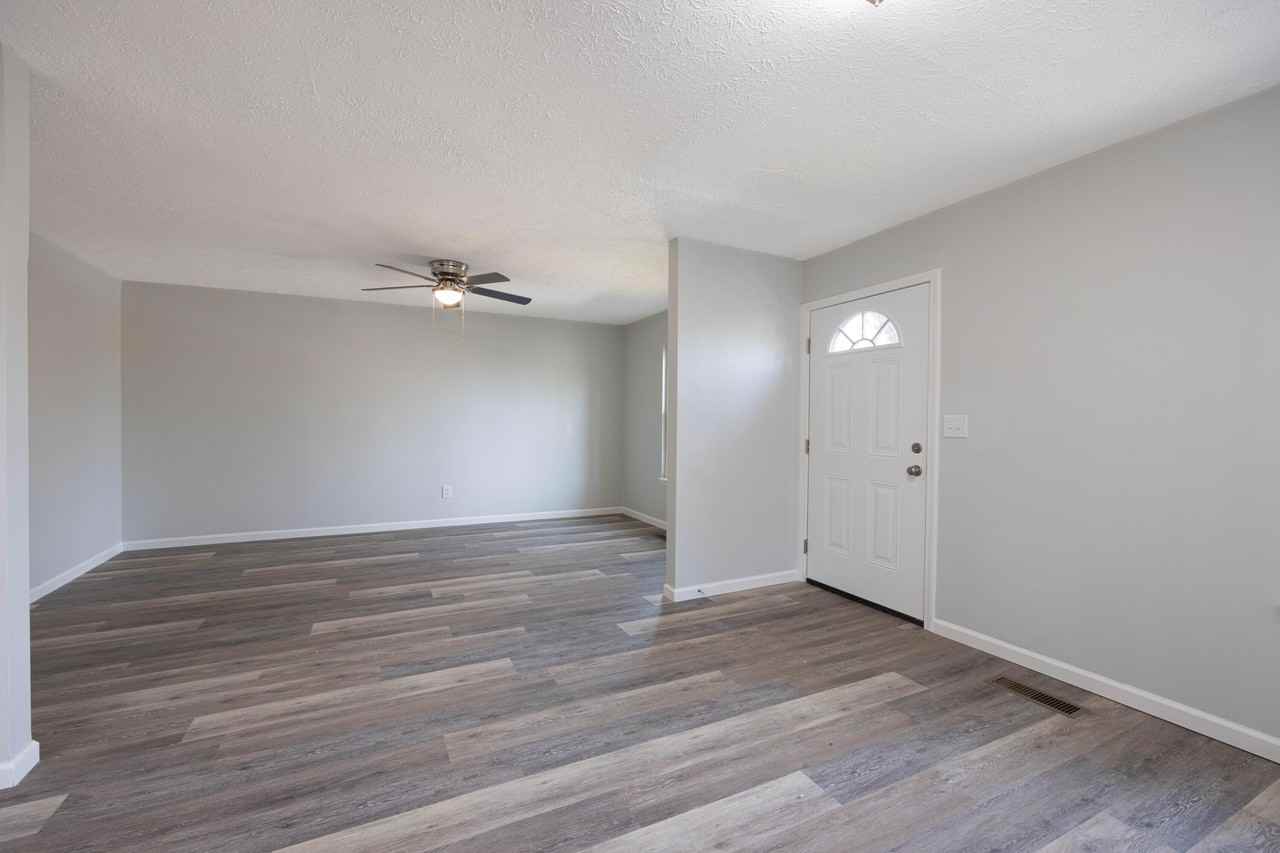 140 Levy Rd - Photo 5 of 25