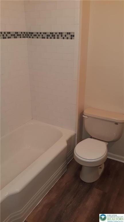 228 W 3rd St - Photo 4 of 5