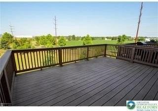 7550 Pioneer Dr - Photo 3 of 24