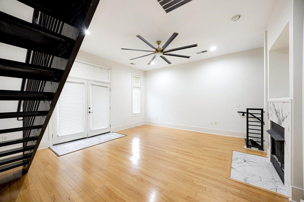 614 Tennessee St #201 - Photo 3 of 24