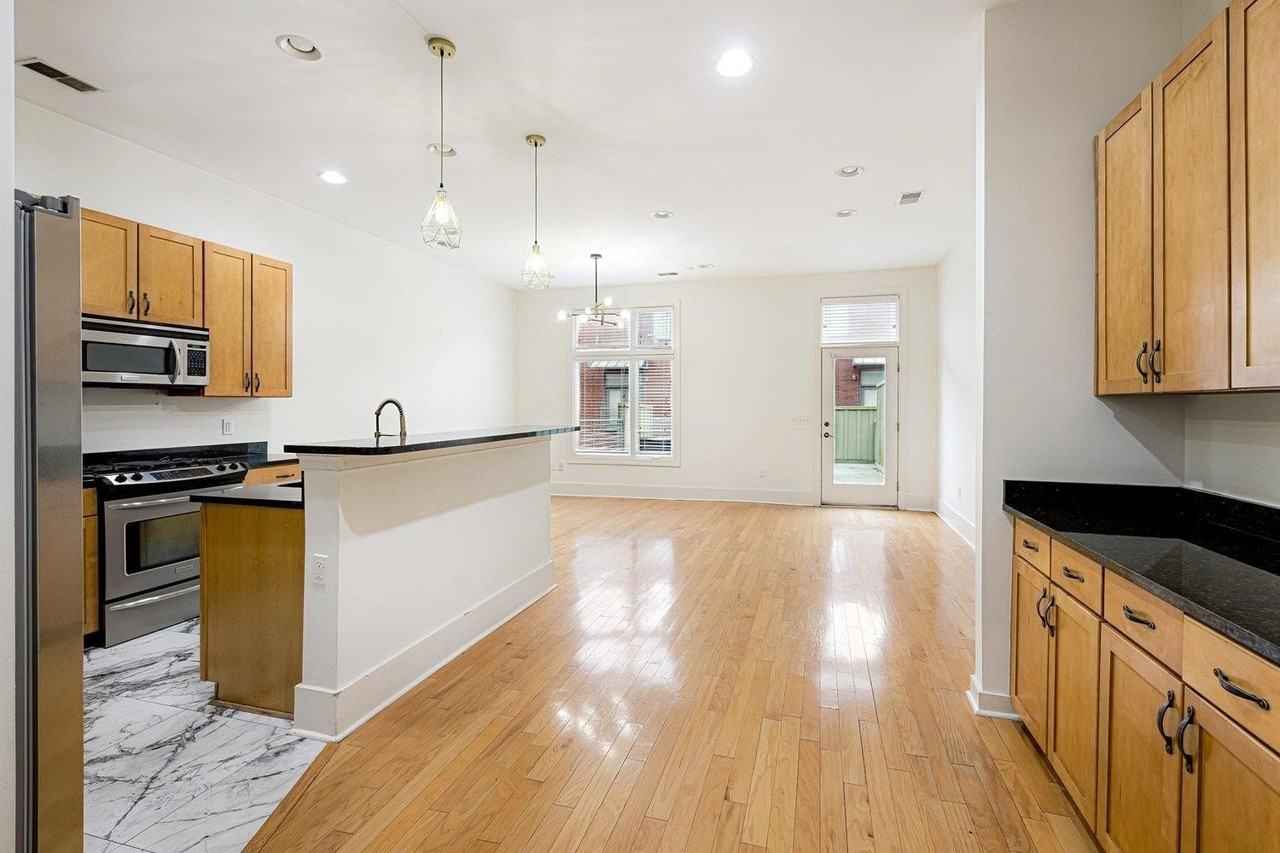 614 Tennessee St #201 - Photo 7 of 24