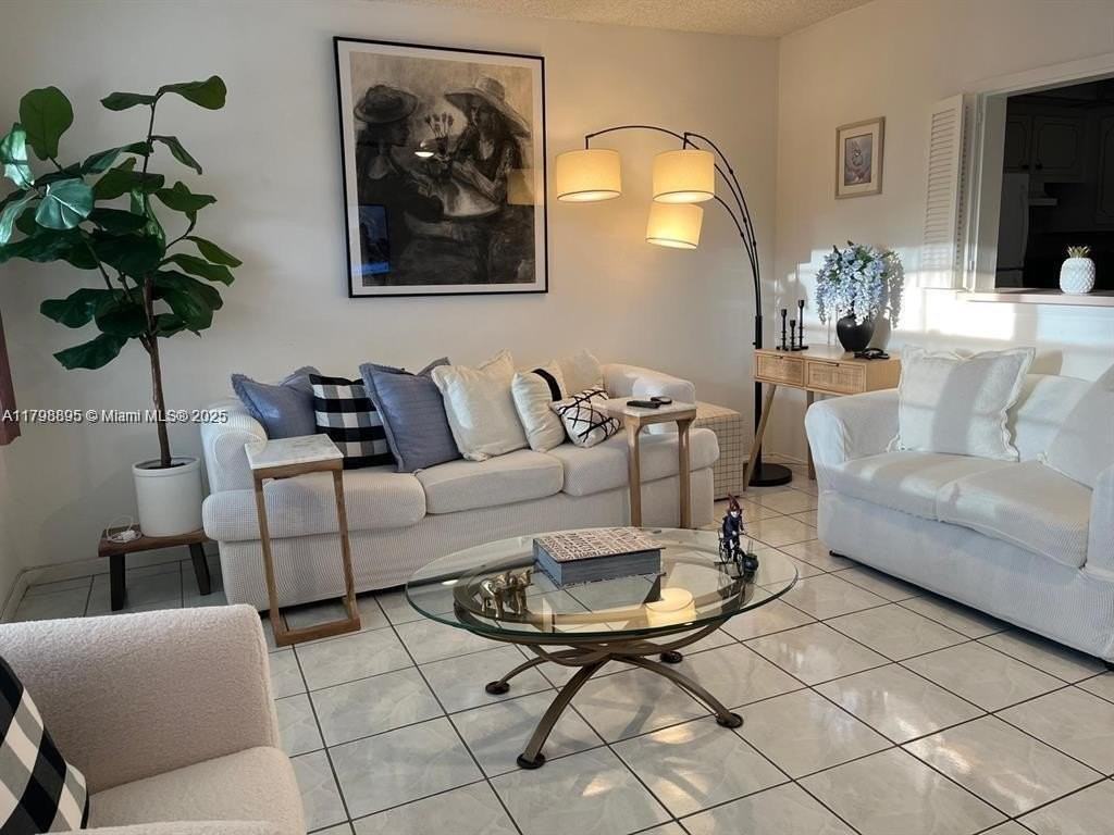 17 Westbury A #17 - Photo 4 of 14