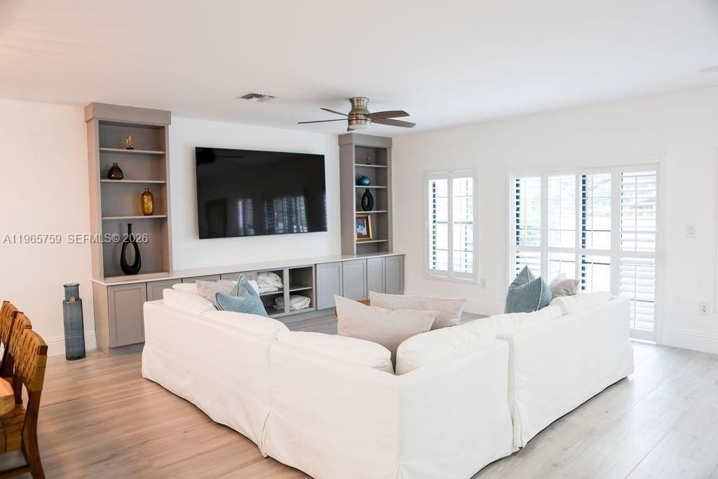 2948 Hidden Harbour Ct - Photo 6 of 47