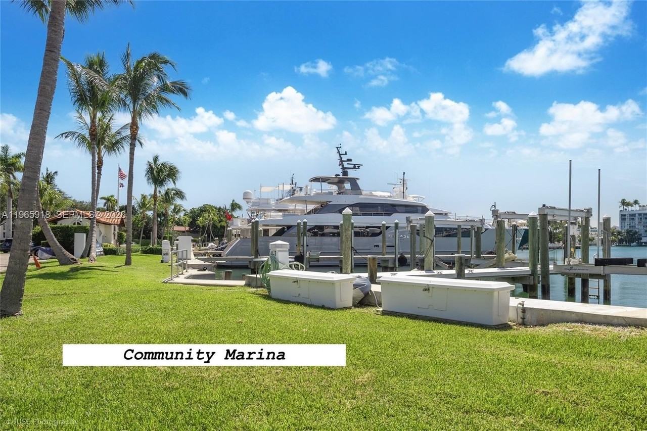 52 Camden Dr - Photo 4 of 41