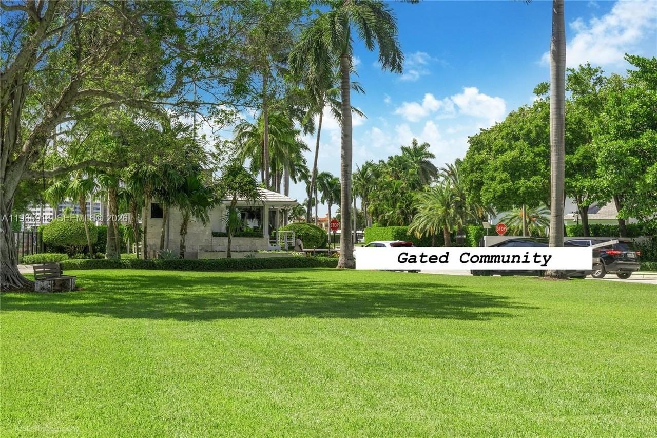 52 Camden Dr - Photo 5 of 41