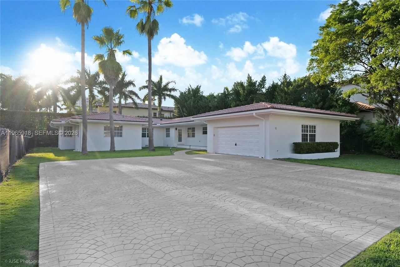 52 Camden Dr - Photo 7 of 41