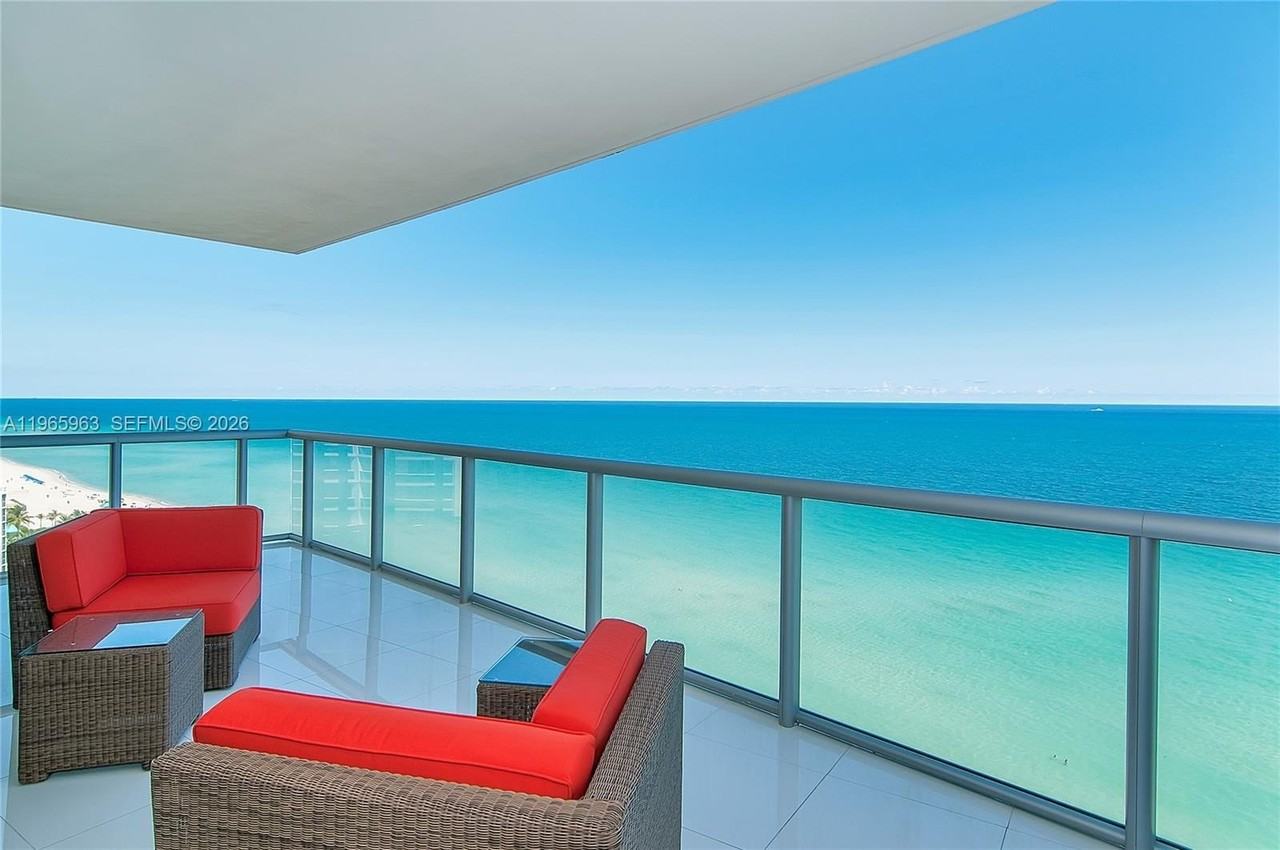 17121 Collins Ave #1707 - Photo 3 of 40