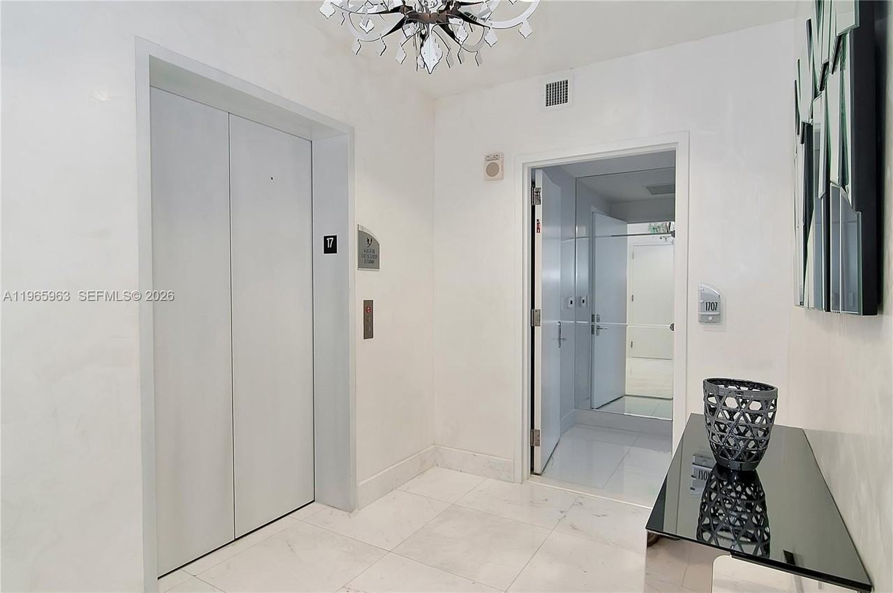 17121 Collins Ave #1707 - Photo 5 of 40