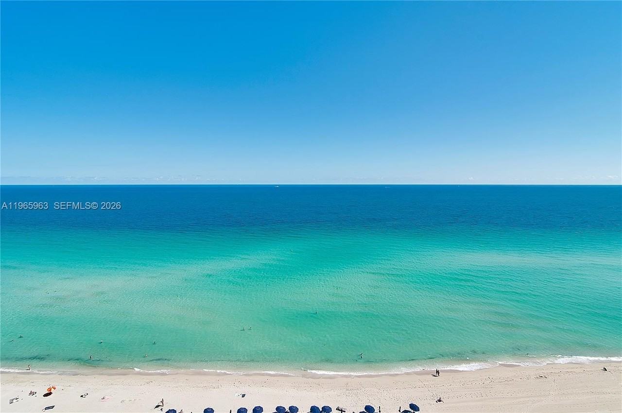 17121 Collins Ave #1707 - Photo 7 of 40