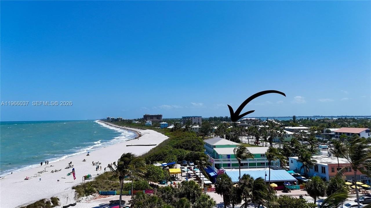 742 Granada St #A - Photo 4 of 50