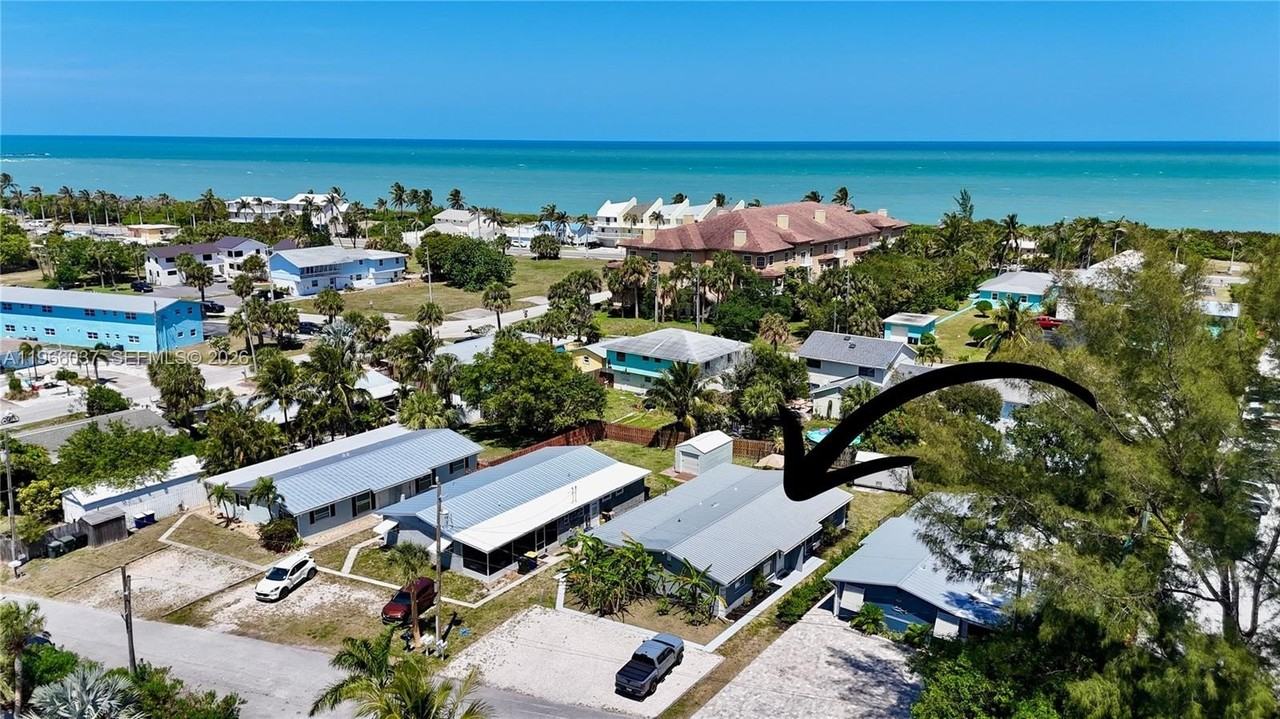 742 Granada St #A - Photo 5 of 50