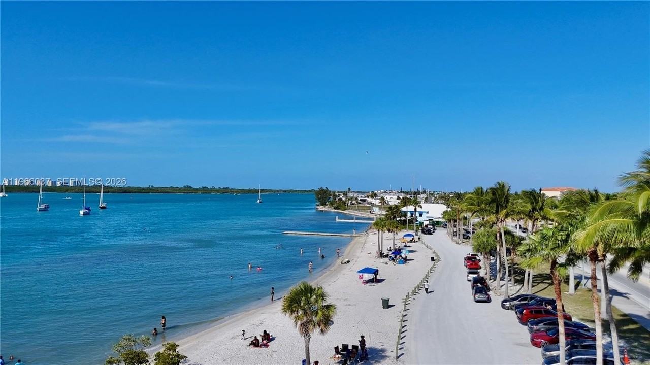 742 Granada St #A - Photo 6 of 50