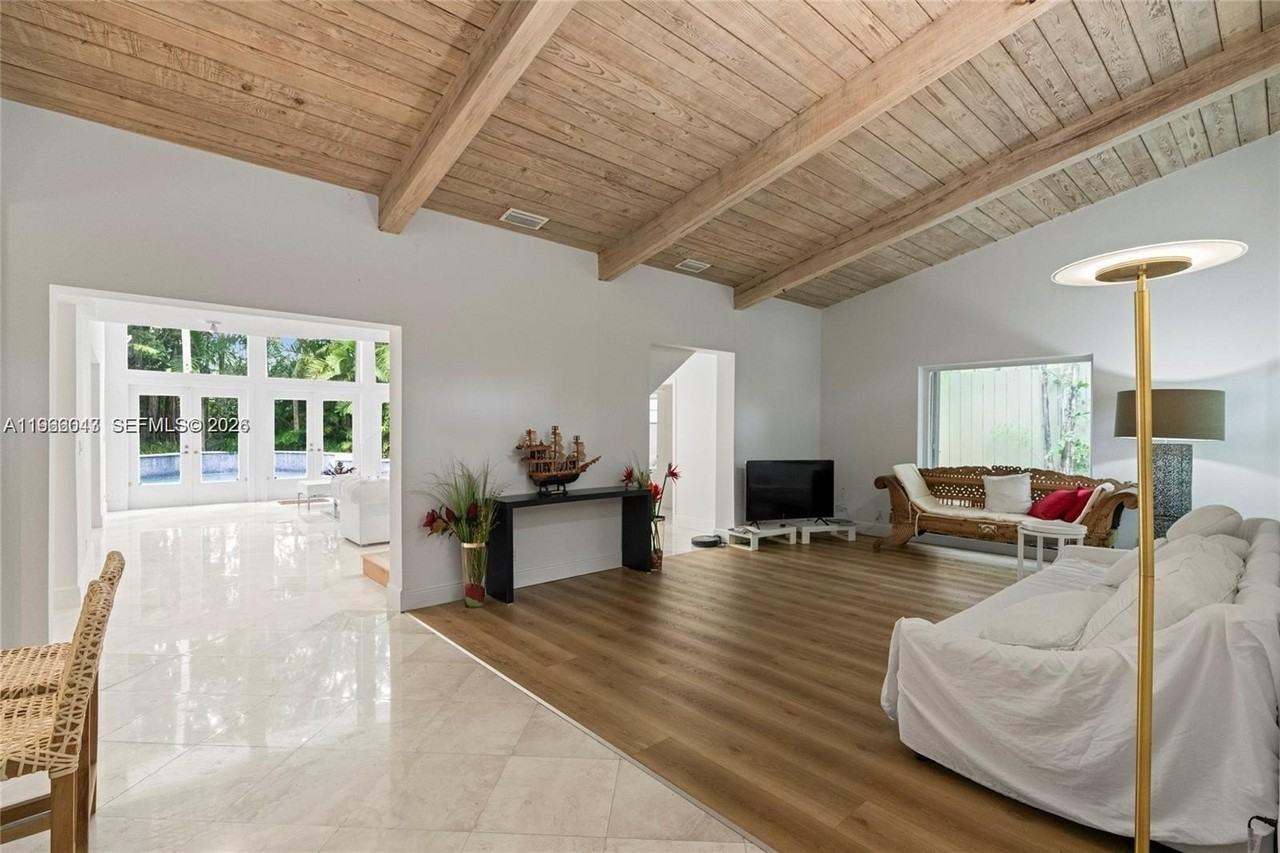 1951 Secoffee St - Photo 2 of 26