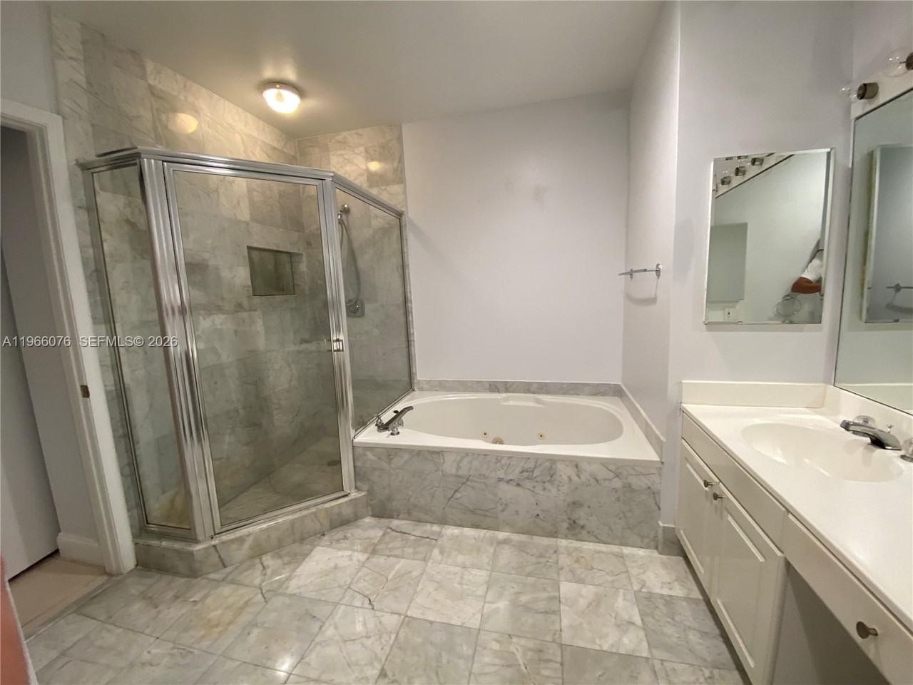 3640 Yacht Club Dr #103 - Photo 6 of 20