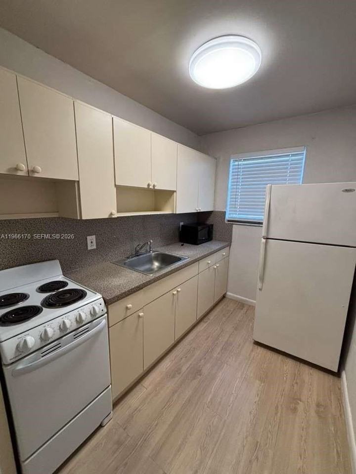 14140 Nw 24th Ct #203 - Photo 3 of 10