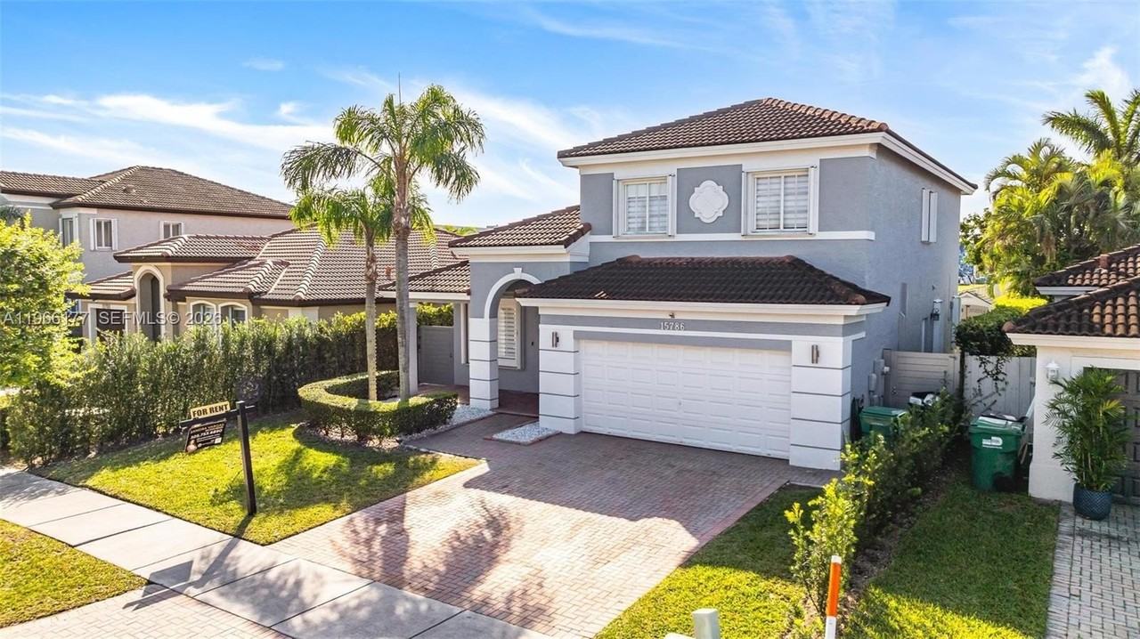 15786 Sw 141st St #15786 - Photo 2 of 46