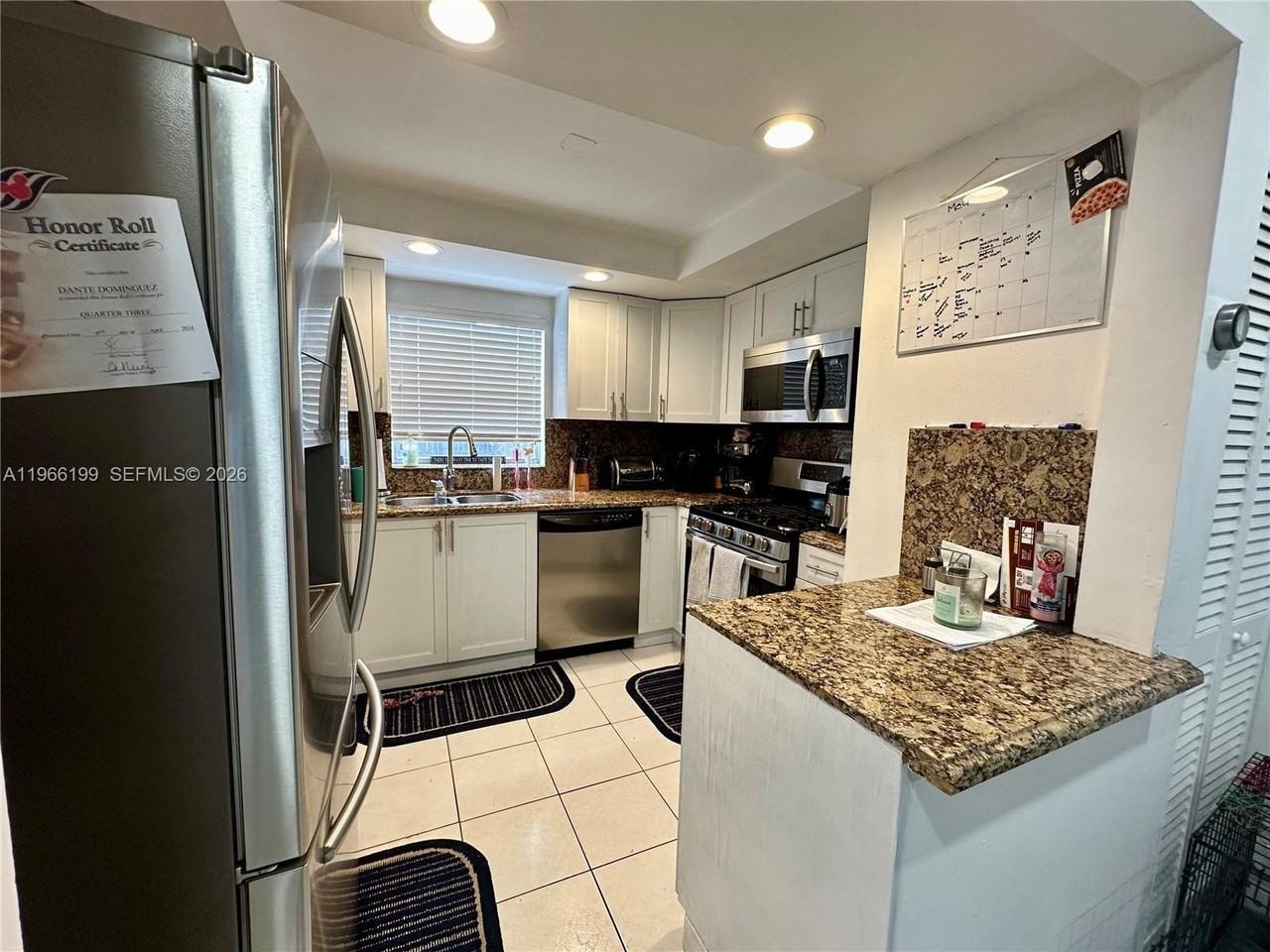 6712 Sw 114th Ave - Photo 6 of 17