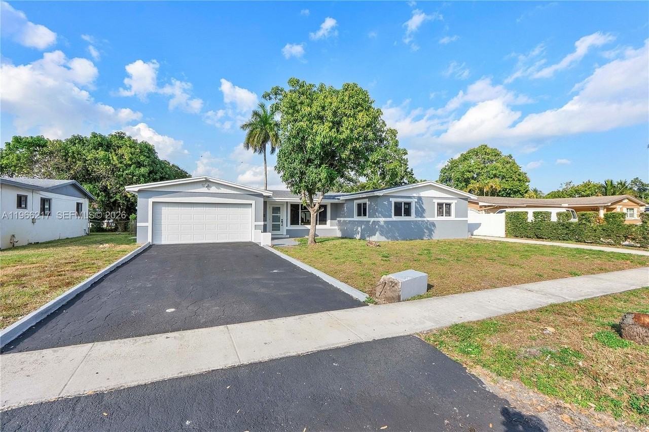 4725 Nw 5th Ct - Photo 6 of 40