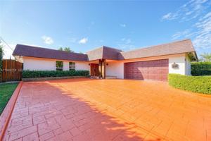 featured image of 5826 Sw 17th St #0