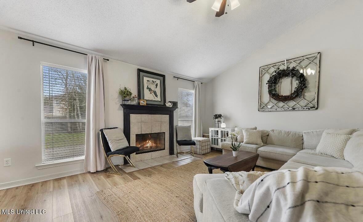 3217 Rachel Ln - Photo 2 of 30