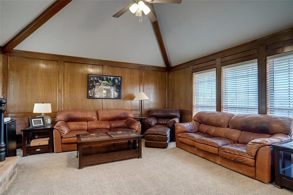 2622 Briarwood Dr - Photo 5 of 28