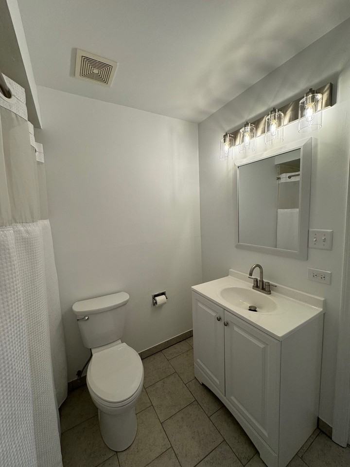 9731 S 90th Ave ##1s - Photo 6 of 10