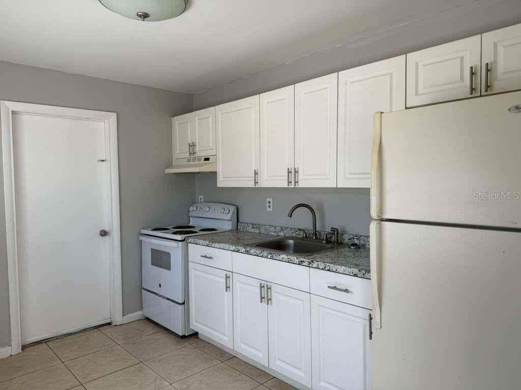 5793 Oleander Dr - Photo 7 of 21