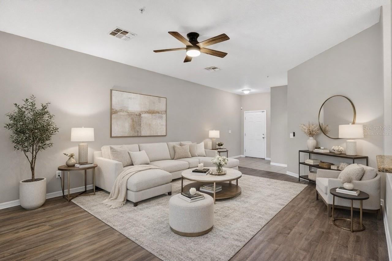 1519 Priory Cir - Photo 2 of 27