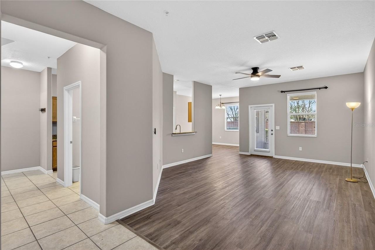 1519 Priory Cir - Photo 3 of 27