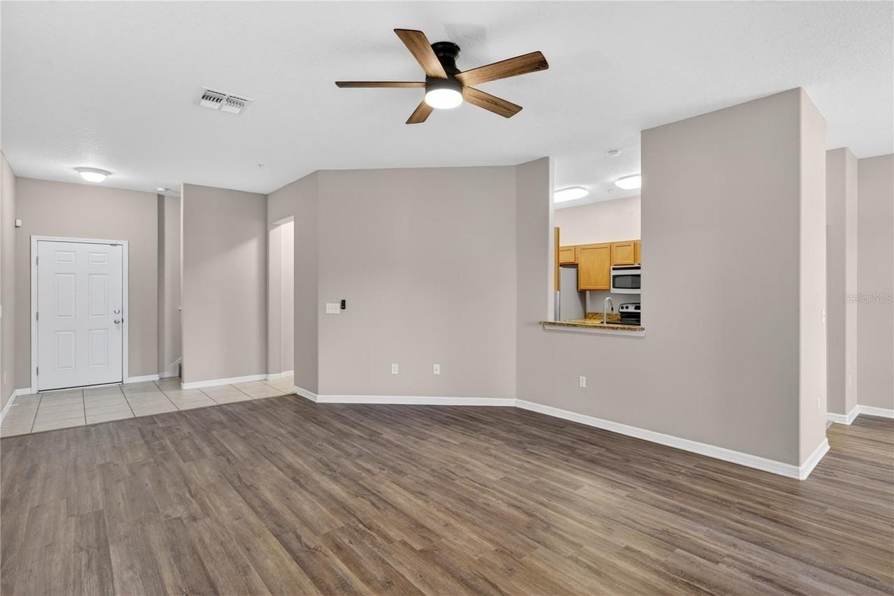 1519 Priory Cir - Photo 4 of 27