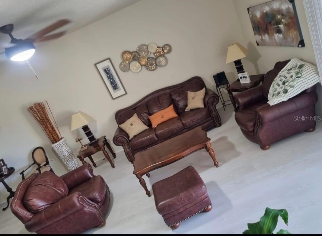 3106 Ashland Ln N - Photo 7 of 27