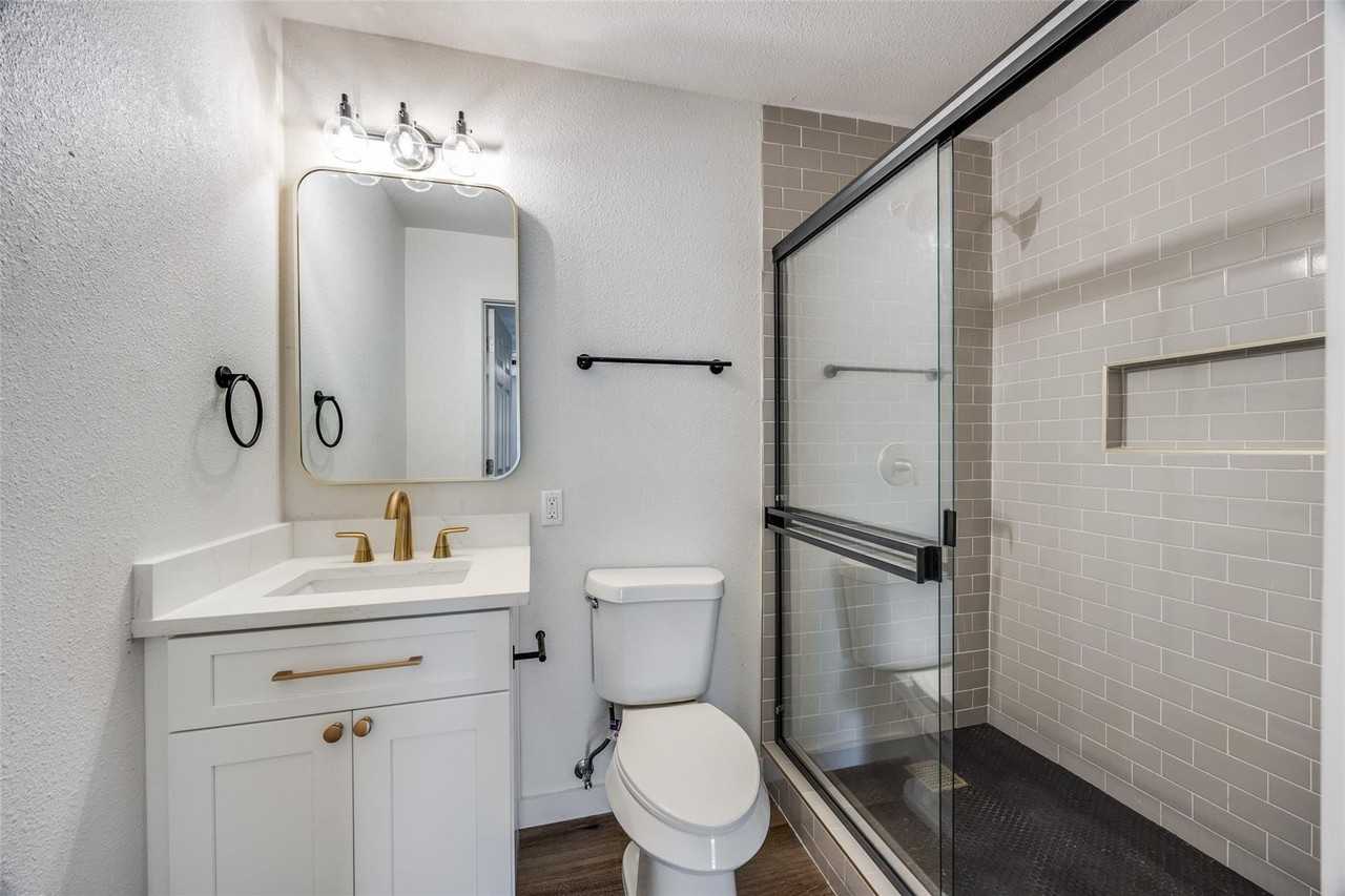 2718 Barnes Bridge Rd - Photo 7 of 12