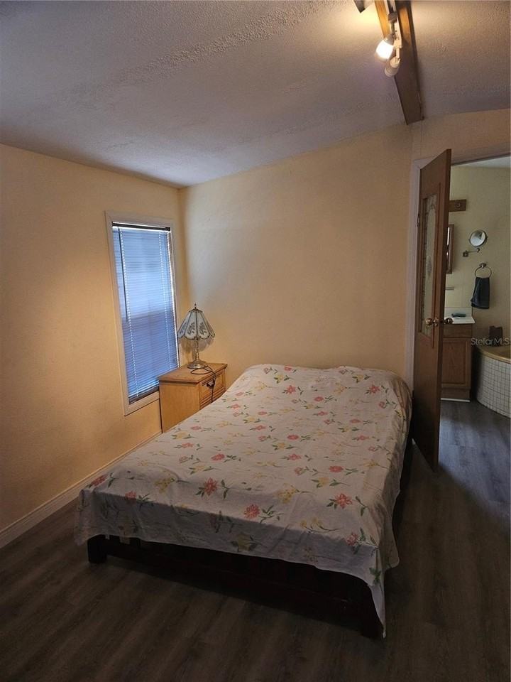 11930 Caton Ave - Photo 4 of 5