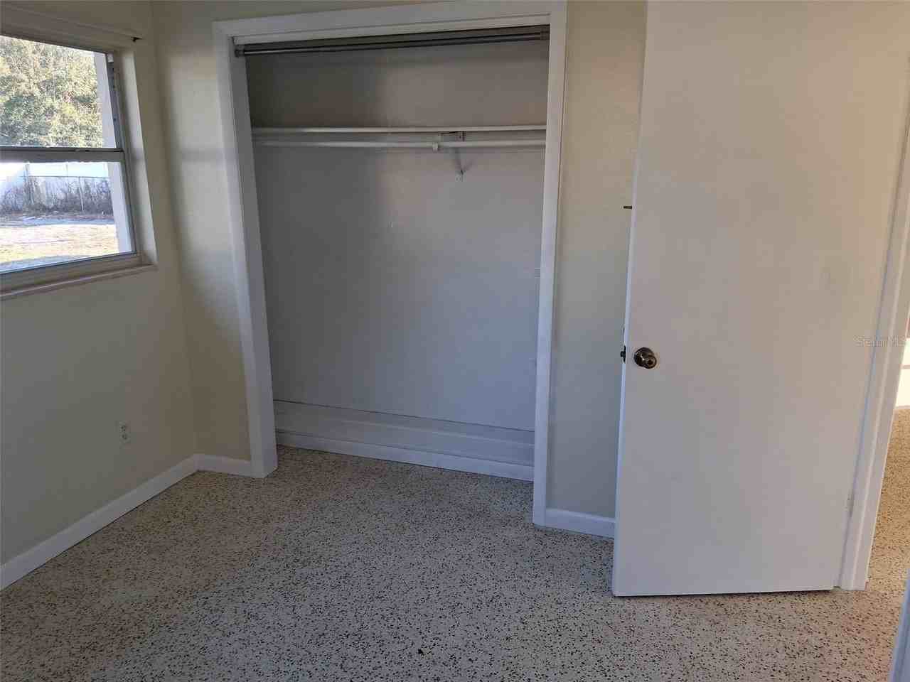 10713 Mcintosh Rd - Photo 3 of 9